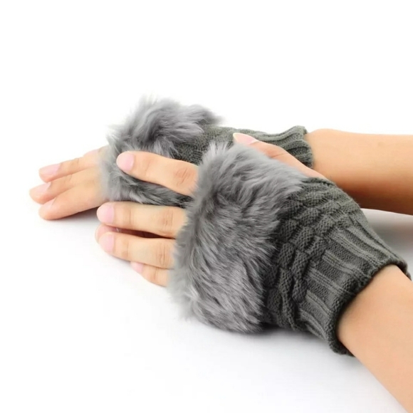 New Faux Rabbit Fur Gloves - Picture 1 of 6